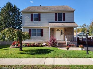 16 N 9th Ave, Manville, NJ