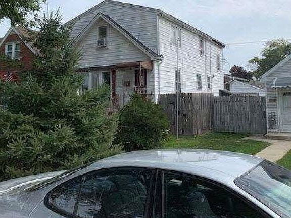 3rd image of 3337 N Orange Ave