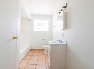 7901 S Paxton Ave APT 1E, Chicago, IL