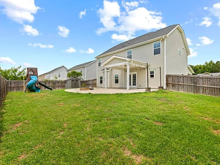 131 Mittams Point Dr — Photo 24