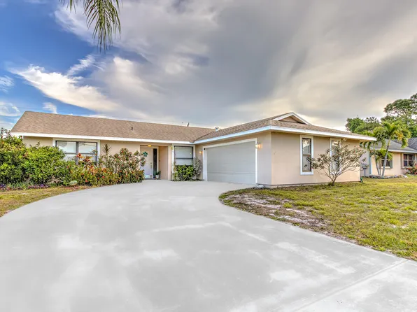 481 SE Evergreen Terrace, Port St Lucie, FL 34983