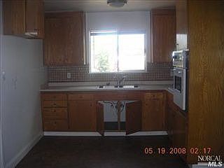4th image of 2049 Bristol Ln