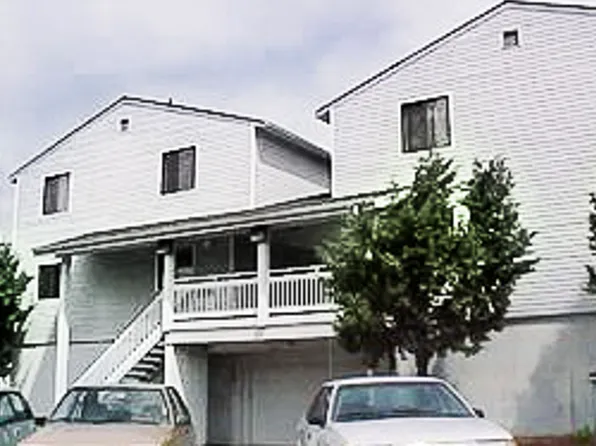 Spacious Apartments with Parking & Storage in Prime Location