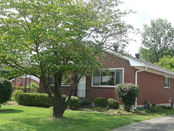 2nd image of 3132 Maywood Pl