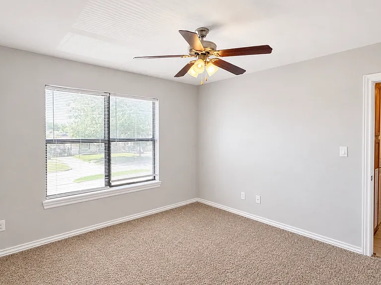 1429 NW 24th St #217 — Photo 7