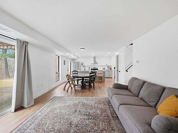 5th image of 2590 Grouse Rdg #B