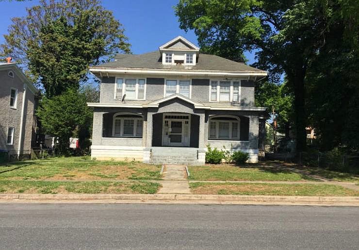 1st image of 3116 1st Ave