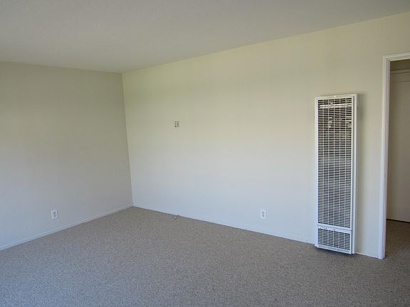 3rd image of 335 Nevada St