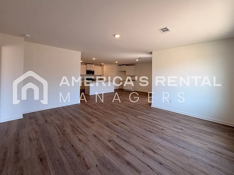 9230 Parkway Gardens Loop — Photo 28