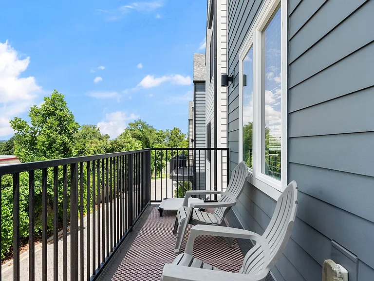 225 Sterling Point Cir — Photo 27