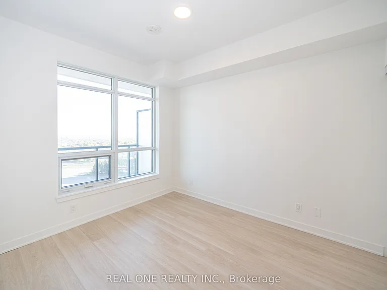 30 Upper Mall Way #1408 — Photo 16