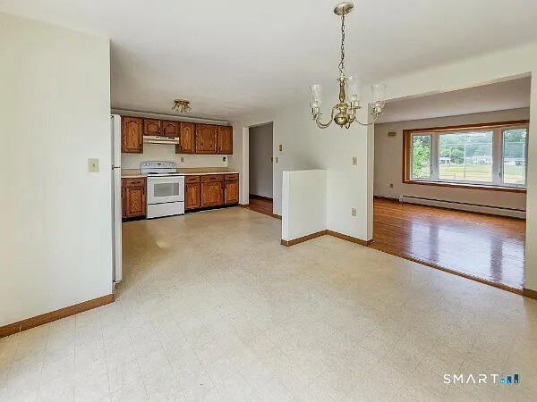 105 Northfield Rd — Photo 6