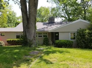 23 Valley View Rd, Trumbull, CT 06611