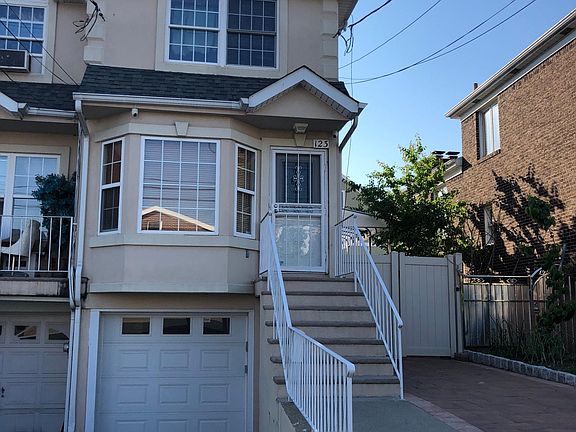 4th image of 123 Weed Ave #1