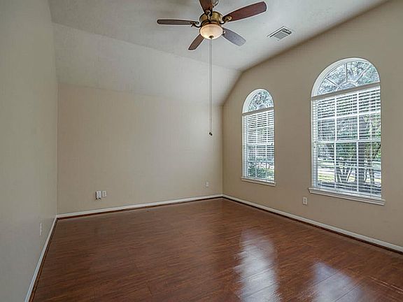 4th image of 50 N Brooksedge Cir