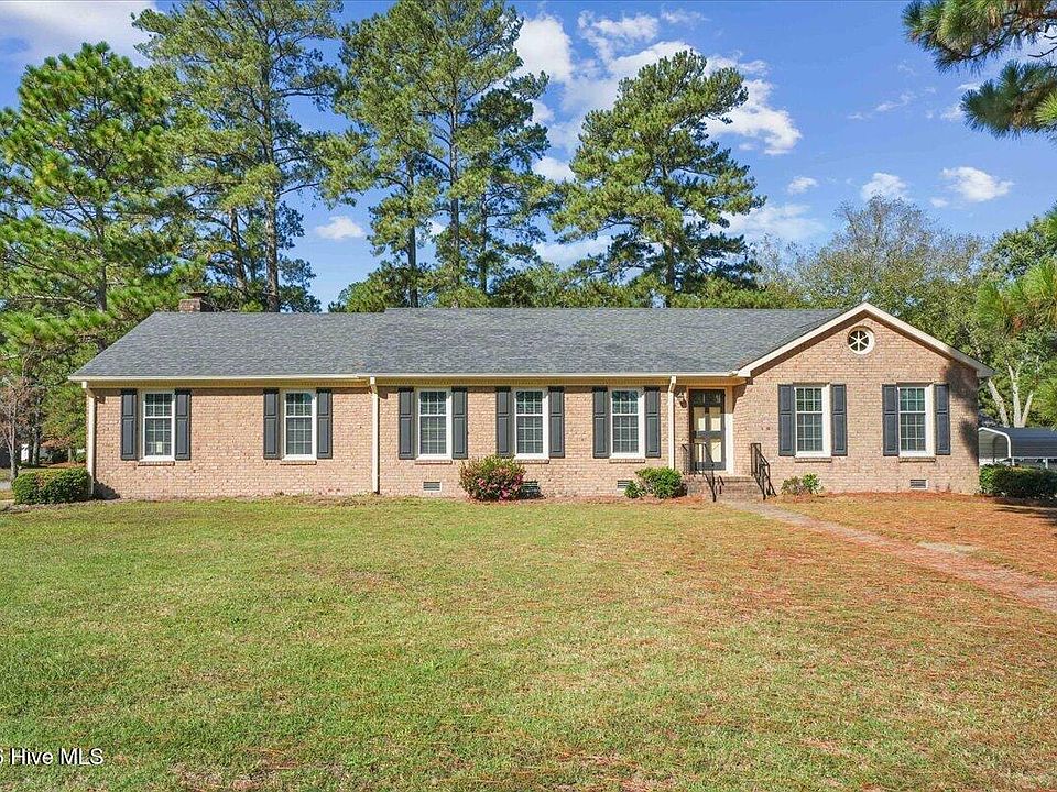 1st image of 3000 Camelot Drive