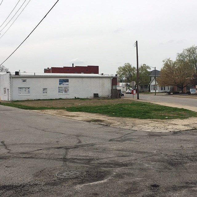 1st image of 1039 Washington Ave