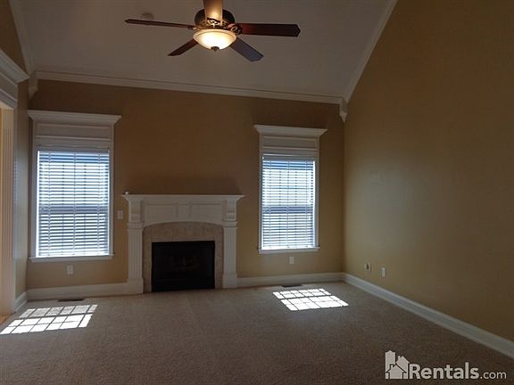 3rd image of 3025 Shady Glen Cir