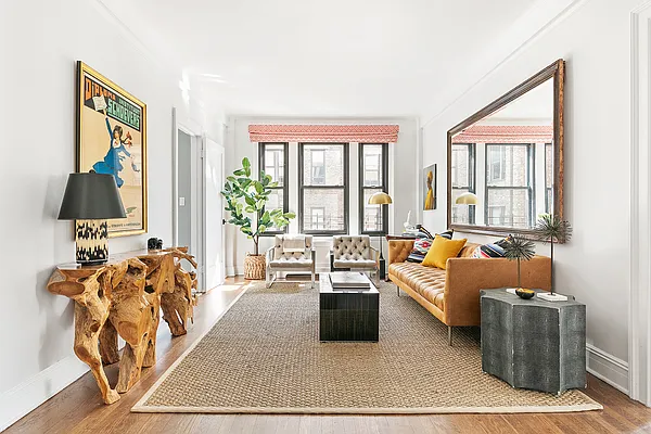 Sold by Compass | media 2