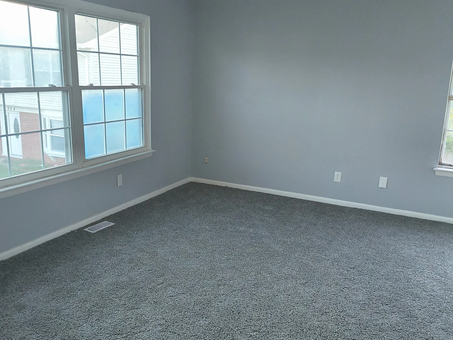 3 bed, 2.5 bath, 1307 sqft, $2,600 — Photo 2