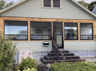 241 W 19th St, Holland, MI 49423