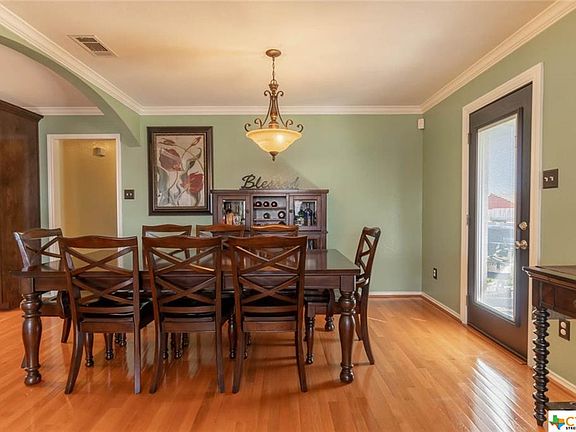 5th image of 3601 Woodlake Dr