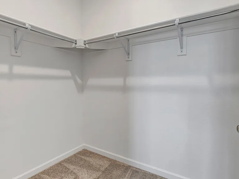 4007 Castle Vista Ln — Photo 31