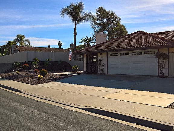 2nd image of 5241 Alamosa Park Dr