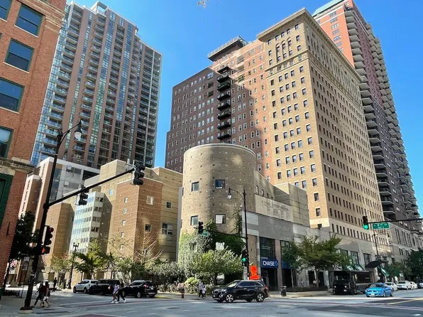 40 E 9th St, Chicago, IL