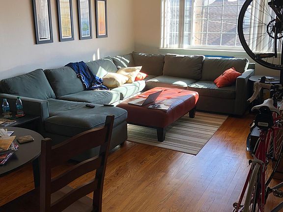 4th image of 1733 N Cambridge Ave APT 309