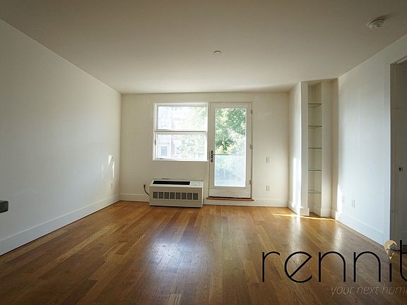 4th image of 616 Willoughby Ave #3F