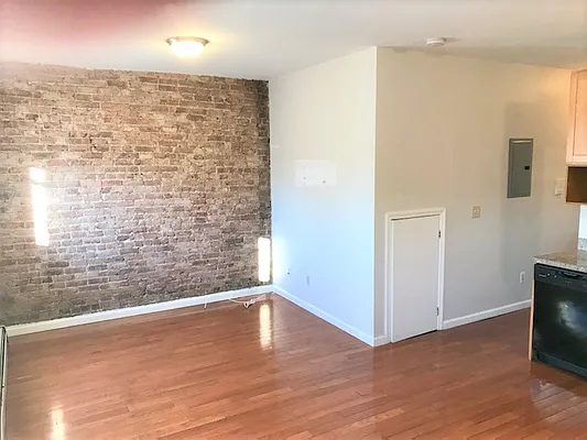 Rented by Virtual Real Estate | media 13