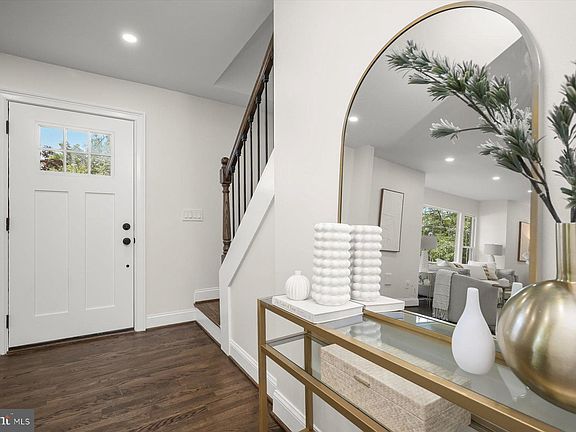 2nd image of 11003 Hunt Club Dr
