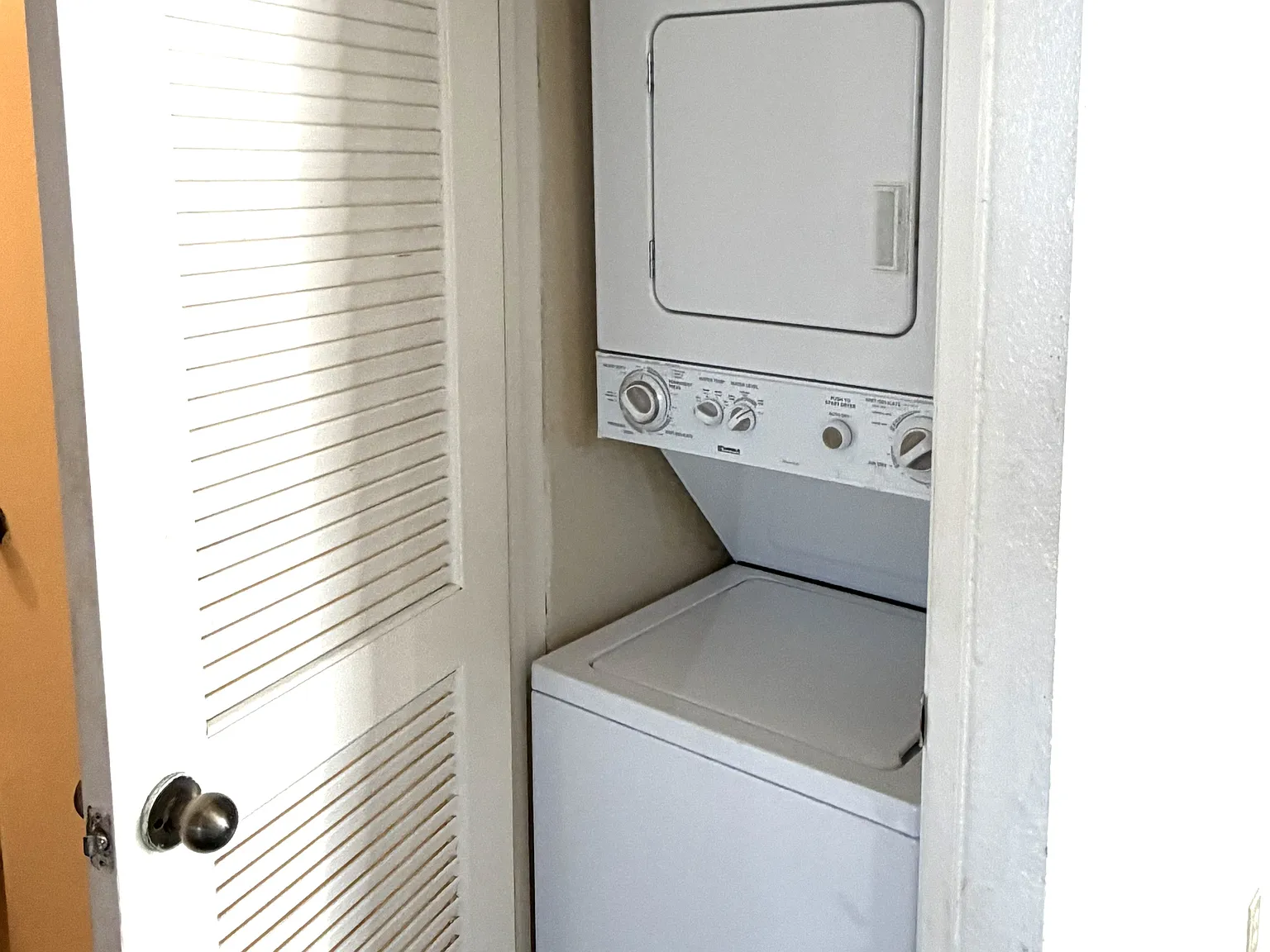 2 bed, 800 sqft, $2,595 — Photo 4