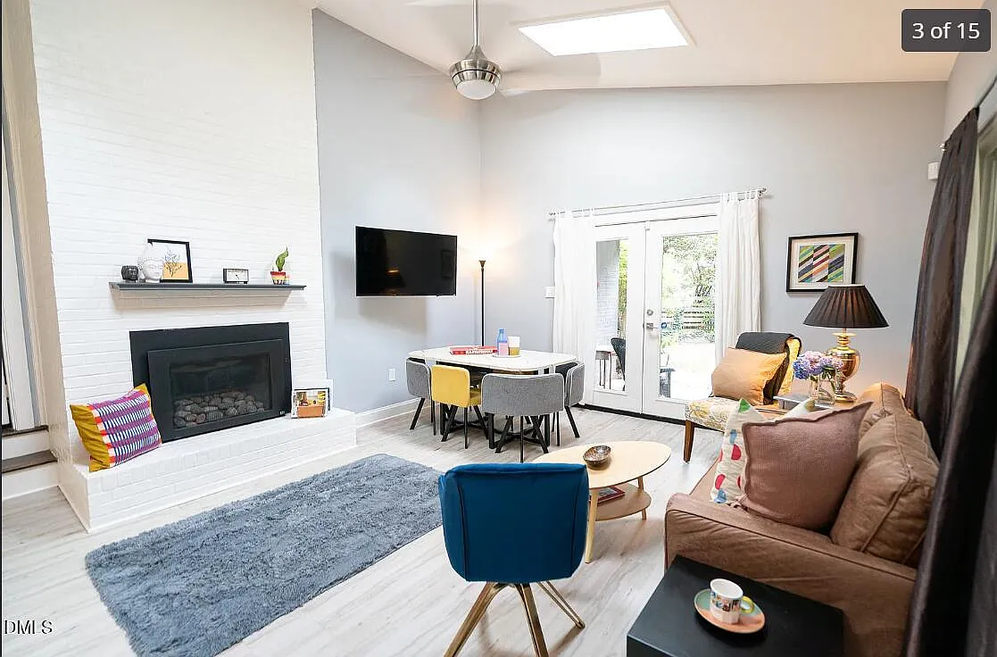 3 bed, 2.0 bath, $3,500 — Photo 3