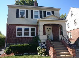 87 Huron Cir, Dorchester, MA 02124