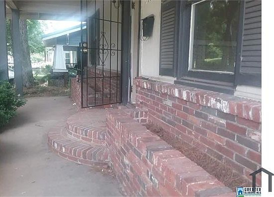 2nd image of 7106 2nd Ave S