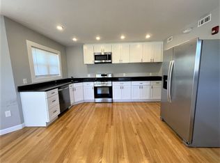 539 Lincoln Ave APT 2, Saugus, MA 01906