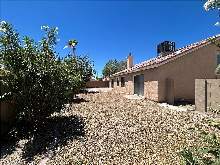 7200 Eagle Crest St — Photo 16