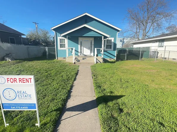 214 Haven St, Medford, OR 97501