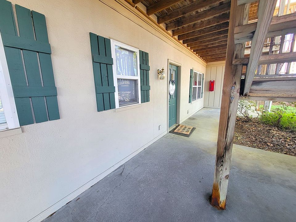 1st image of 800 Meadowview Dr APT 4