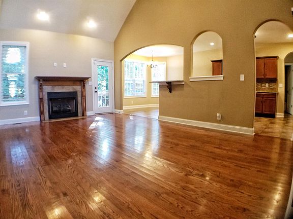 2nd image of 1700 Apache Way