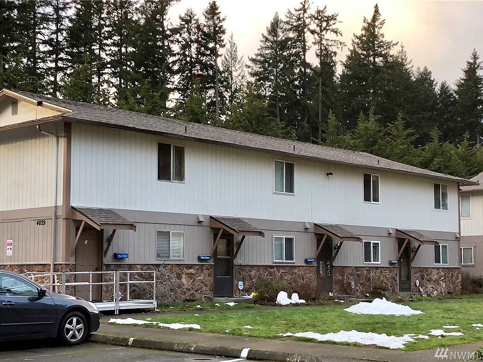 1st image of 4829 S 56th St Unit 2