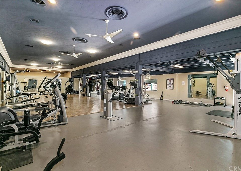 1st image of 528 E Broadway #342