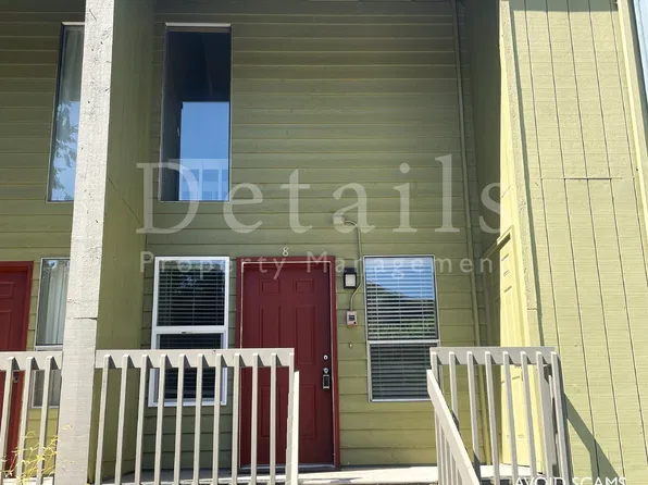 500 N National Ave #8, Bremerton, WA 98312