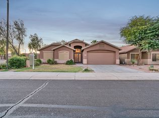 136 E Clairidge Dr, San Tan Valley, AZ 85143