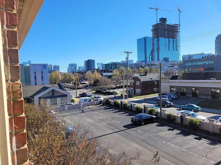 1808 State St #305 — Photo 21