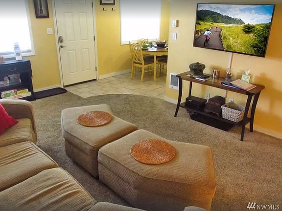 2nd image of 110 Ocean Beach Blvd #5