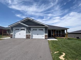 7615 Pea Ridge Rd #B, Hillsboro, OH 45133