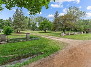 9013 Canton Center Rd, Plymouth, MI 48170